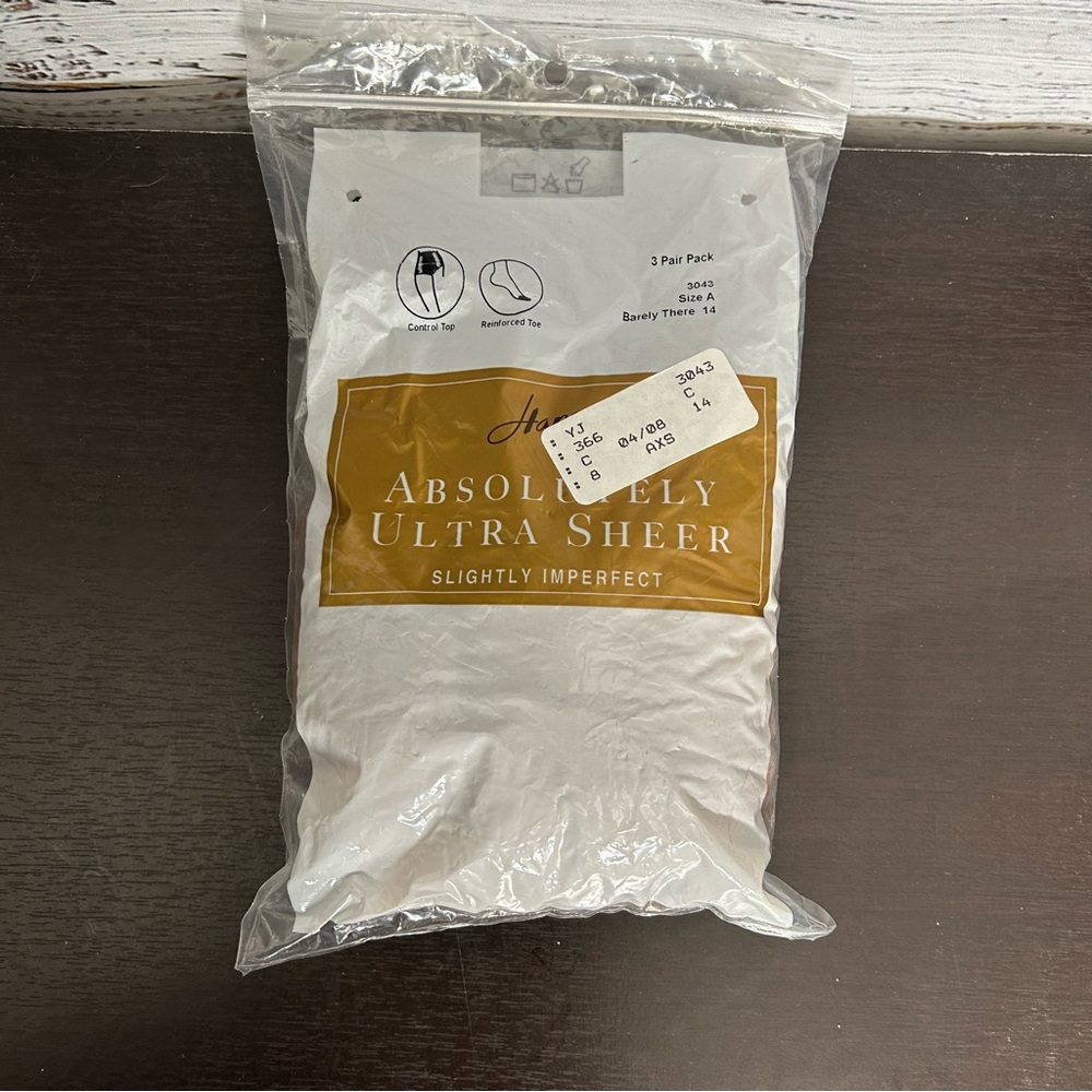 Hanes Absolutely Sheer Pantyhose 3 pack size A